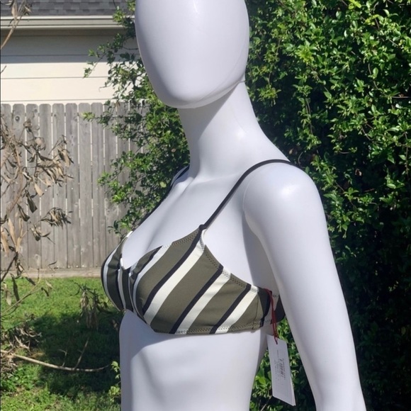 💋NWT SOLID & Striped Low Cut Olive Striped Bikini Top Size Large - Picture 9 of 12